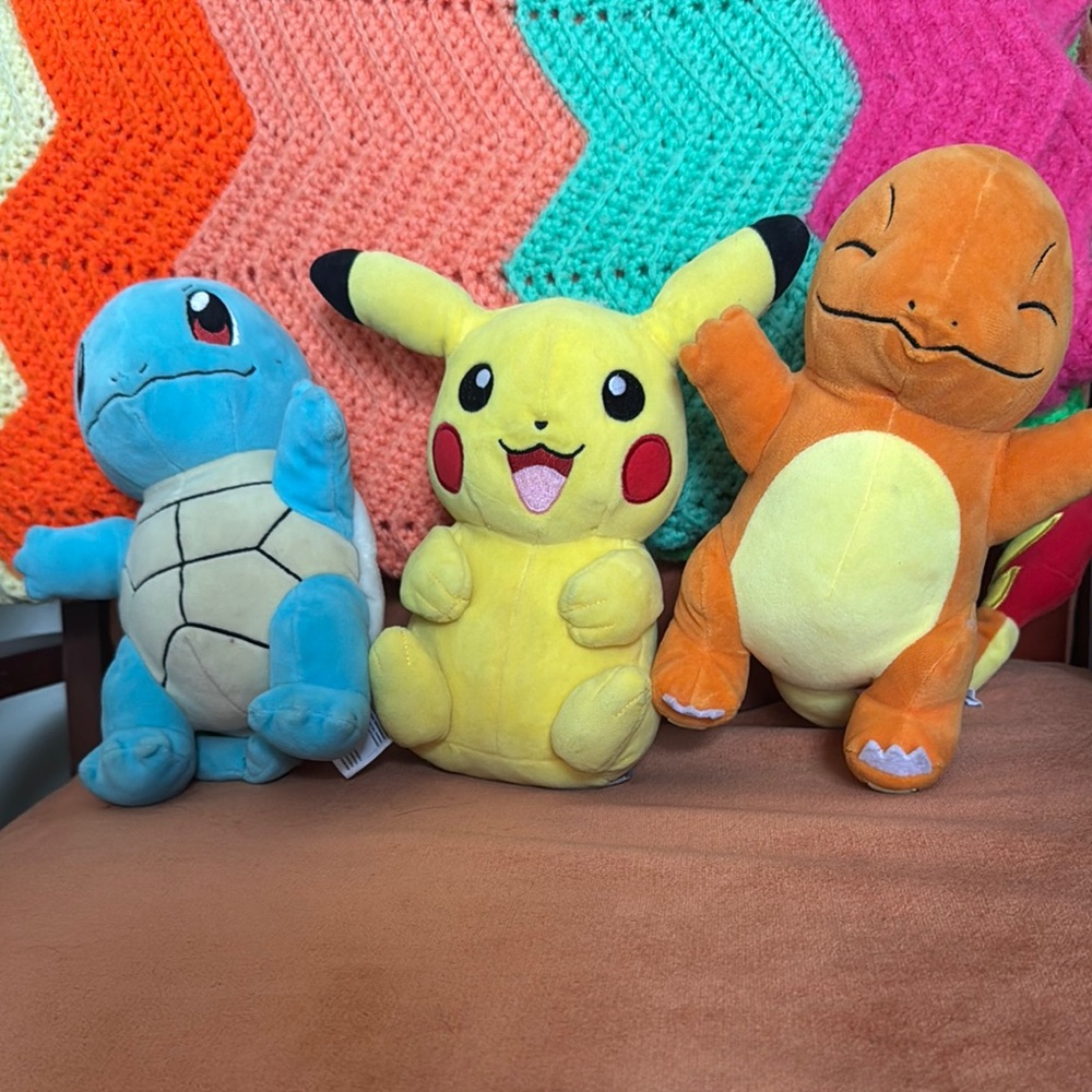💛🧡💙Pokemon Yellow and Blue Stuffed Animals Collection